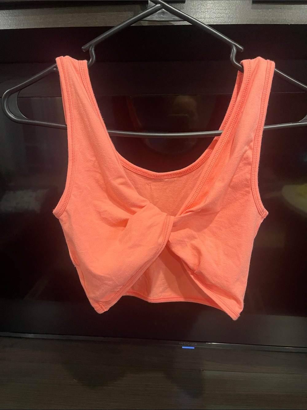 American Eagle Outfitters Coral Twist-Front Crop Tank. Size S.